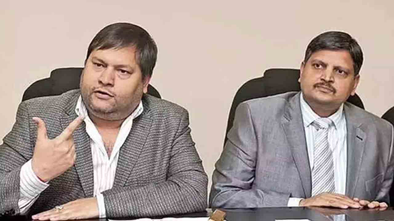 గుప్తా బ్రదర్స్‌ అరెస్ట్‌!