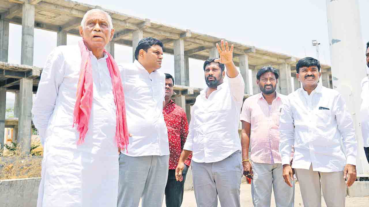 కేసీఆర్‌ రోడ్‌షో రూట్‌మ్యాప్‌ పరిశీలన