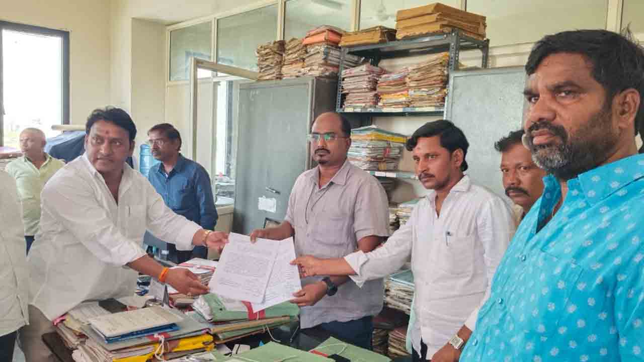 ప్రభుత్వ భూమి కబ్జా