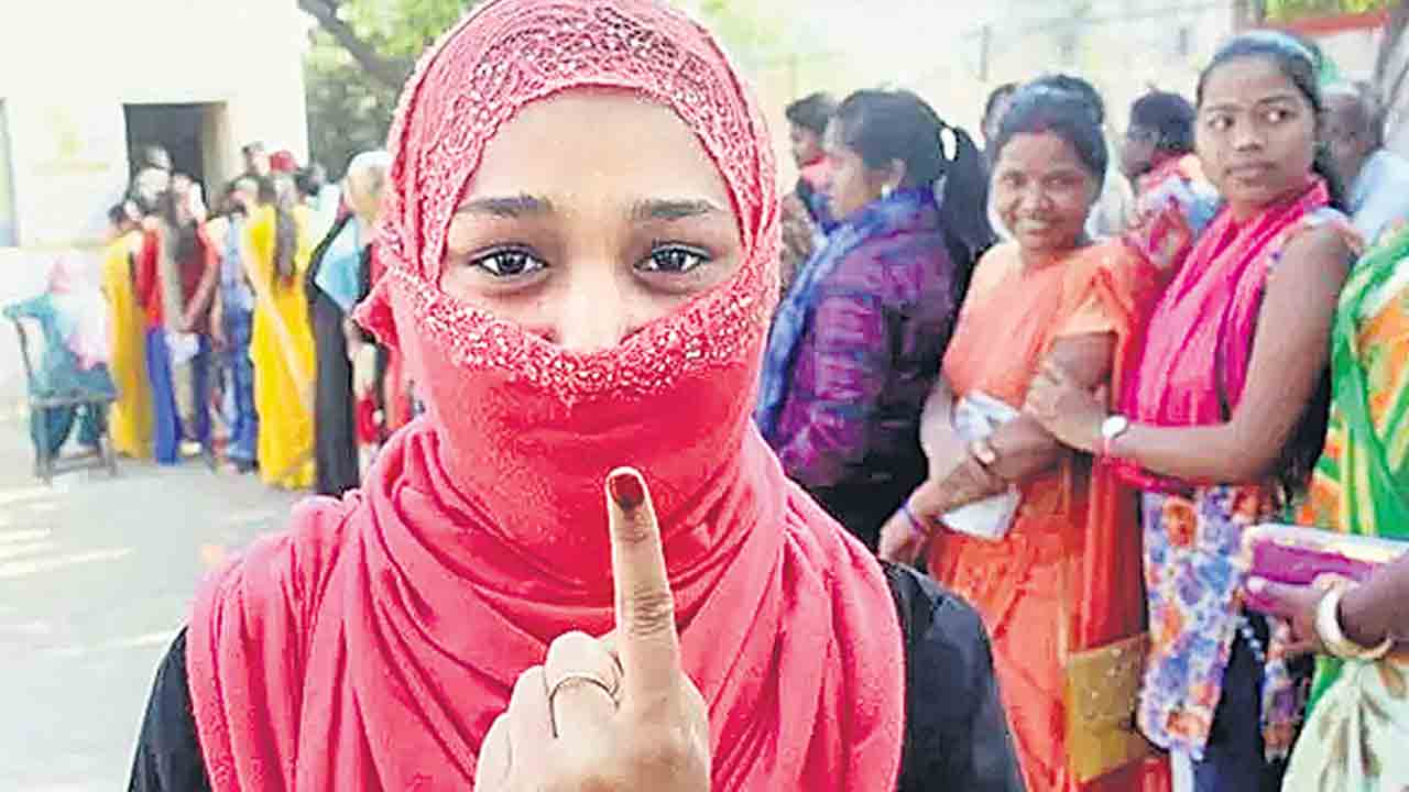 Election Commission | పోలింగ్‌ శాతంపై దోబూచులాట.. పది రోజులైనా బయటకురాని తుది ఓటింగ్‌ శాతాలు