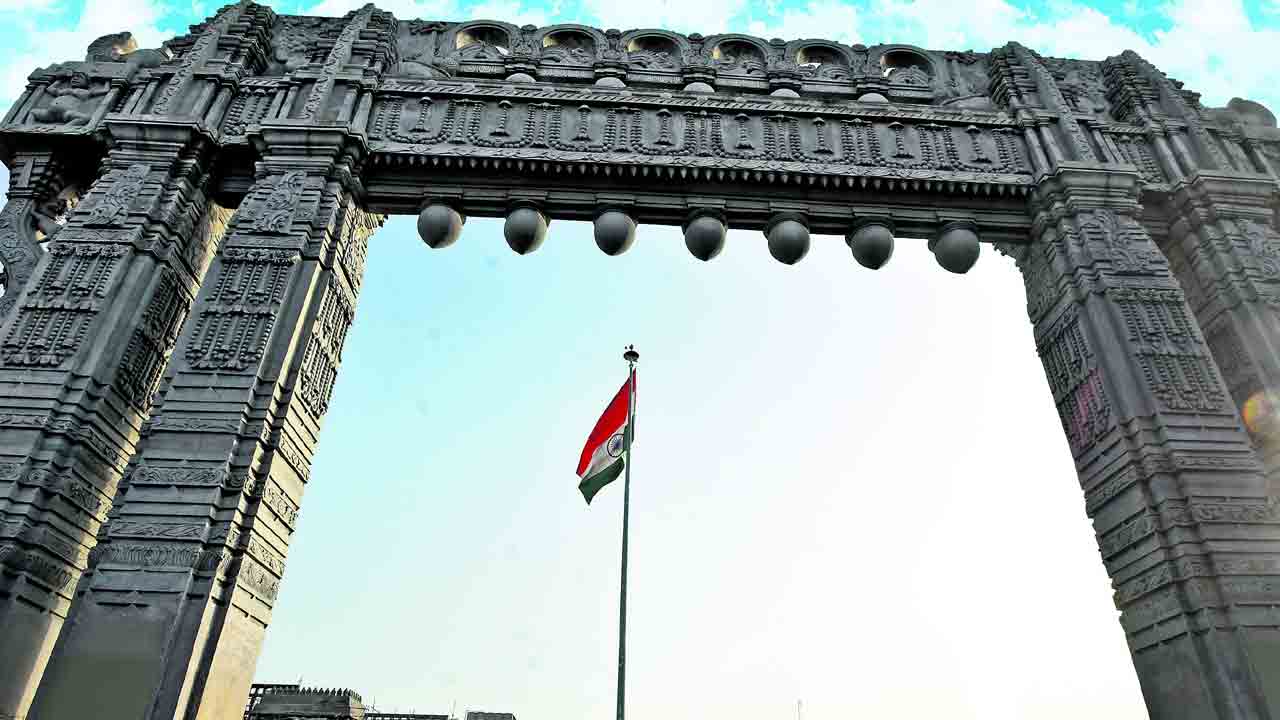 కీర్తి తగ్గిస్తే రణమే