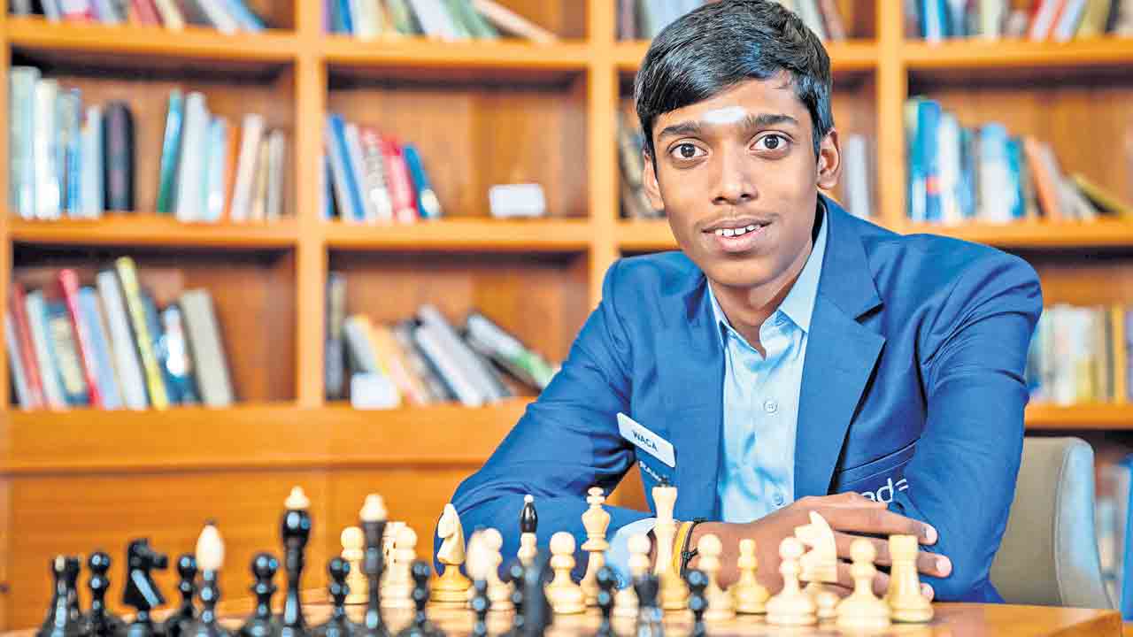 కార్ల్‌సన్‌కు ప్రజ్ఞానంద షాక్‌