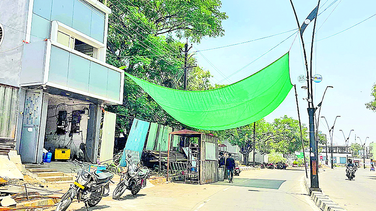 సెగలసూరీడు..