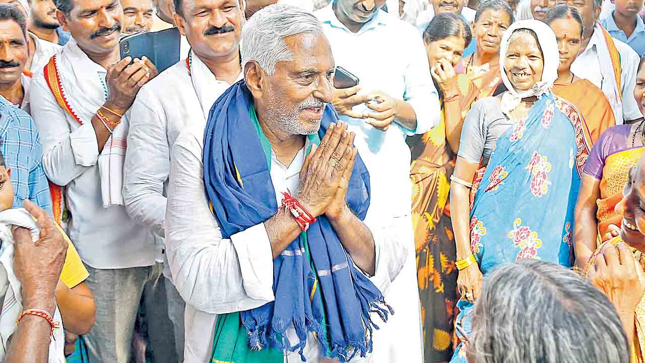 MLC Jeevan Reddy | ఎమ్మెల్యేగా ఓడించారు ఎంపీగా నైనా గెలిపించండి.. ఓటమి భయంలో జీవన్‌రెడ్డి