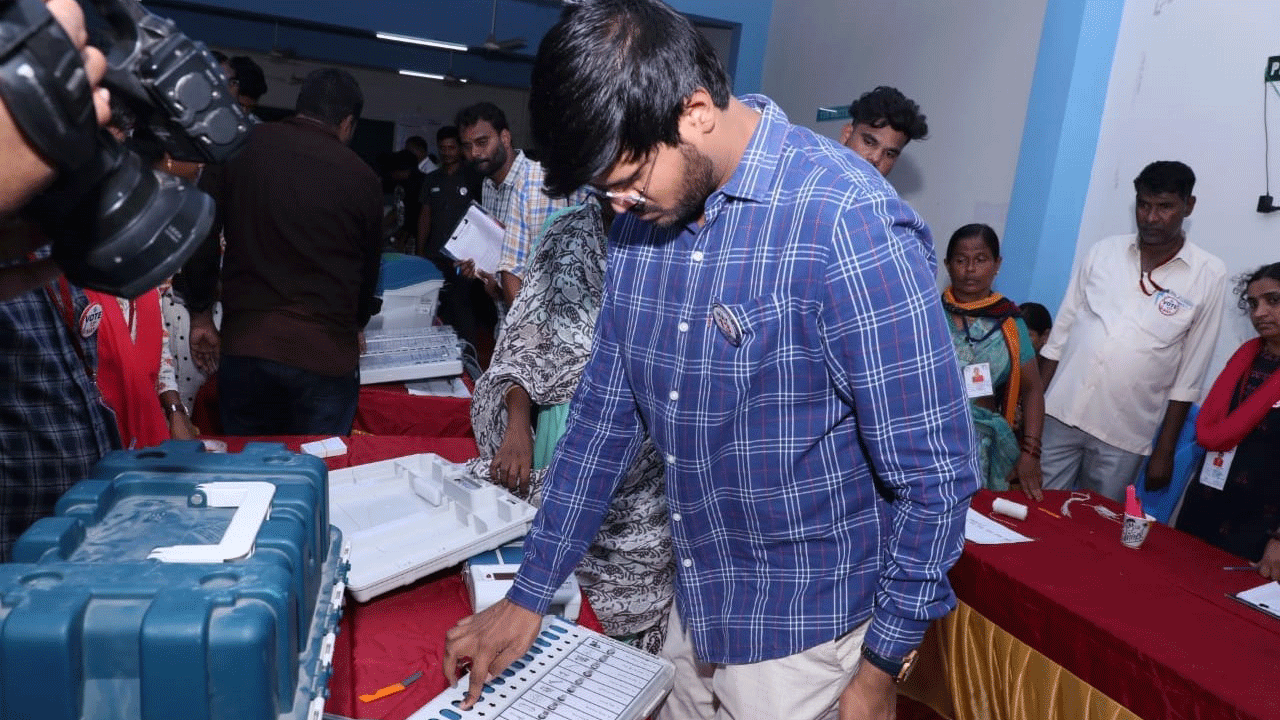 ఈవీఎంల కమిషనింగ్‌లో తప్పిదాలుండొద్దు