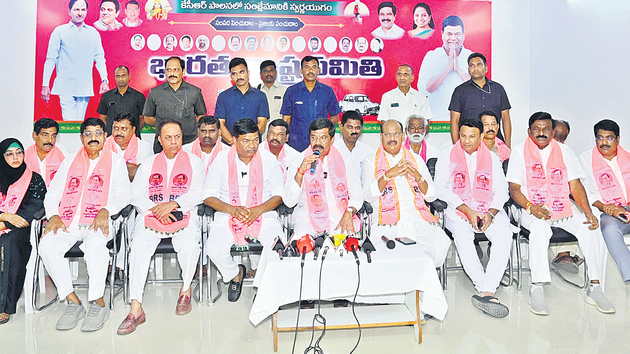 పార్టీ శ్రేణులు, ప్రజలు పెద్ద సంఖ్యలో తరలిరావాలి