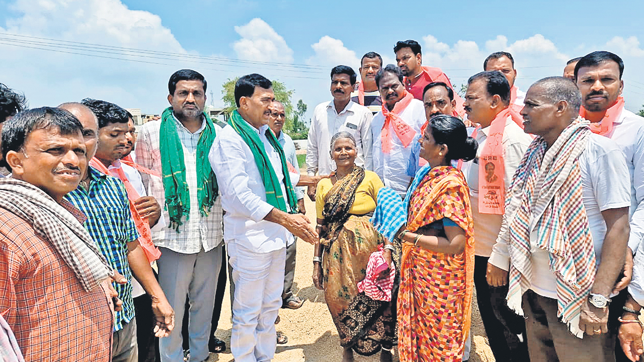 అన్నిరకాల వడ్లకు 500 బోనస్ ఇవ్వాలి