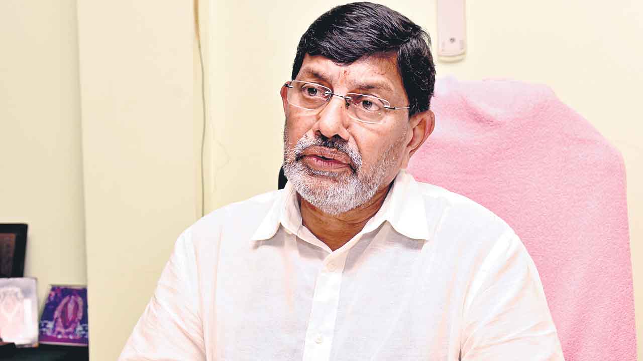 రాజీనామా యోచనలో టెస్కాబ్‌ చైర్మన్‌!