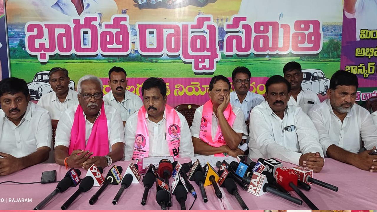 బీఆర్‌ఎస్‌ అభ్యర్థి రాకేశ్‌ రెడ్డి గెలుపు తథ్యం