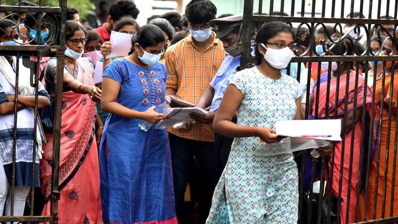 NEET | నీట్‌ కటాఫ్‌ తగ్గే ఛాన్స్‌.. టాప్‌ ర్యాంకులకదే ప్రామాణికం