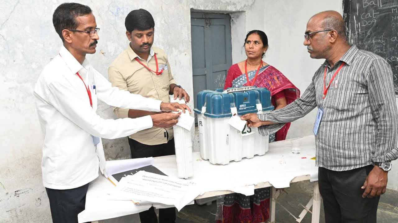 అంచనాల్లో అభ్యర్థులు