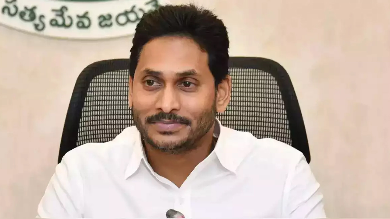 సీఎం జగన్‌ విదేశీ పర్యటనకు అనుమతి