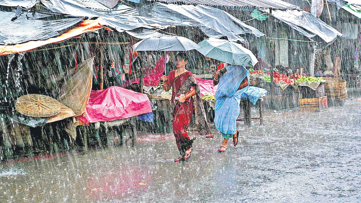 అండమాన్‌ను తాకిన నైరుతి