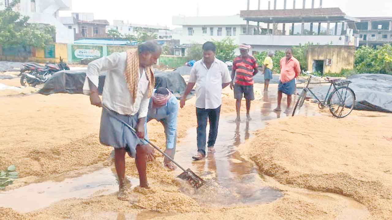 ముంచిన అకాలవాన