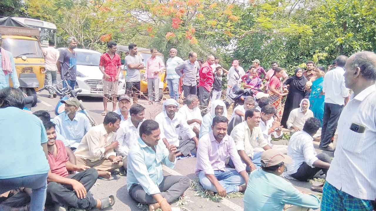 మమ్మల్ని ఆగం చెయ్యకండి