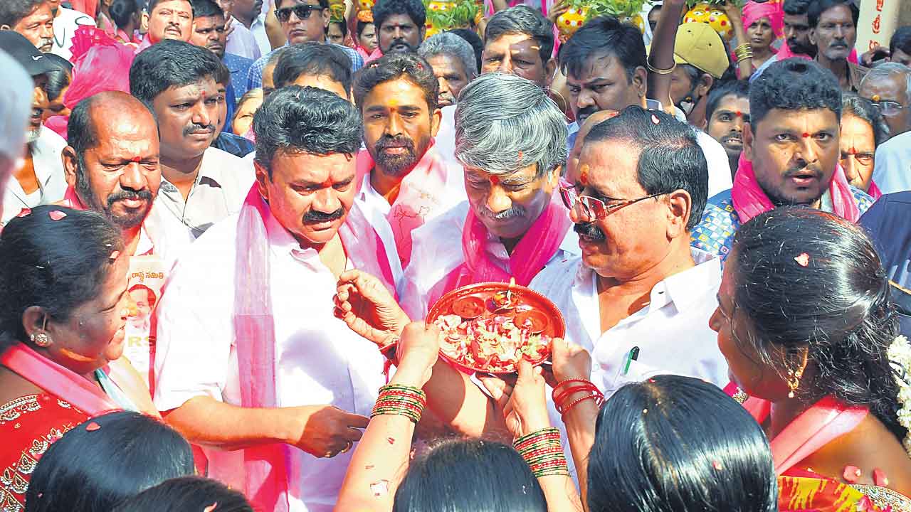 పజ్జన్నకు బ్రహ్మరథం