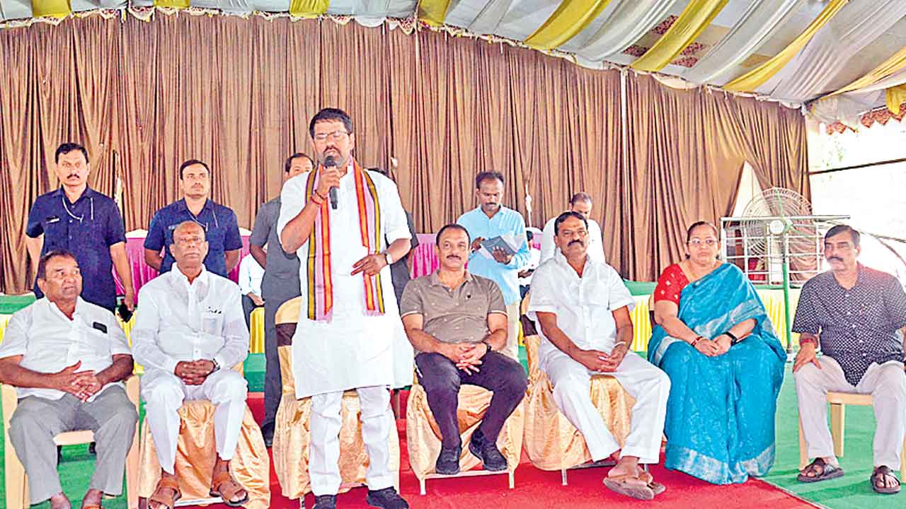 మల్కాజిగిరికి ఎంపీగా ఏం చేశావ్‌.?