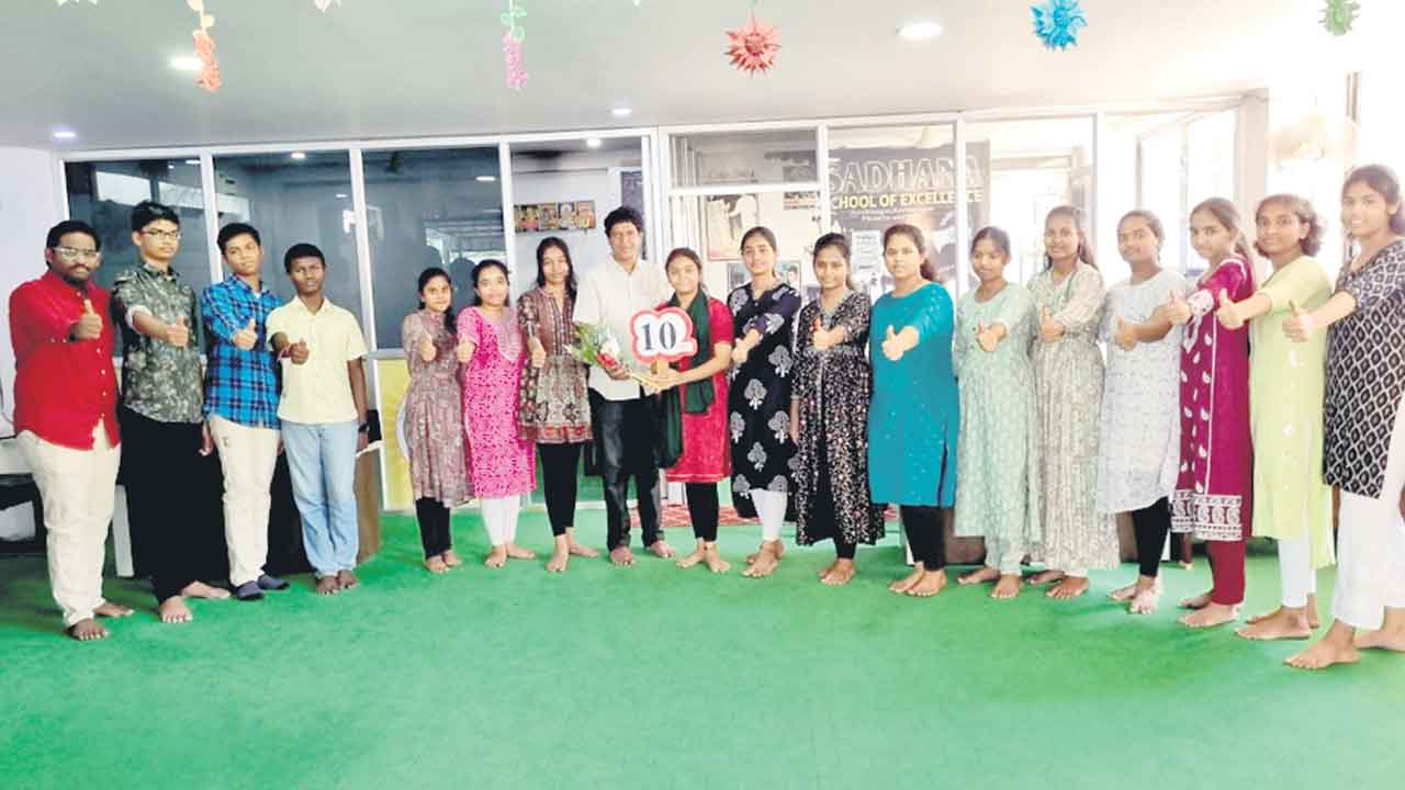 పది ఫలితాల్లో సిరిసిల్ల టాప్‌ 3