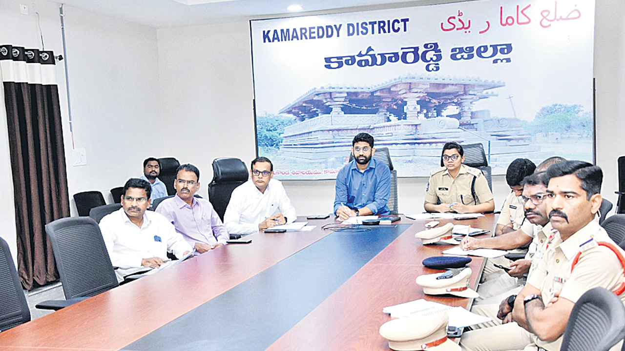 గ్రూప్‌-1 ప్రిలిమ్స్‌కు పకడ్బందీ ఏర్పాట్లు చేయాలి