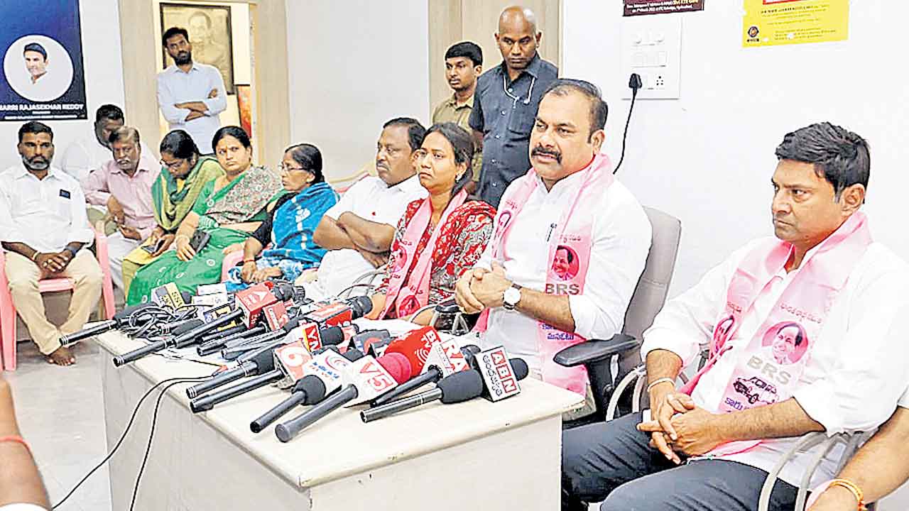 నివేదిత విజయం లాంఛనమే..