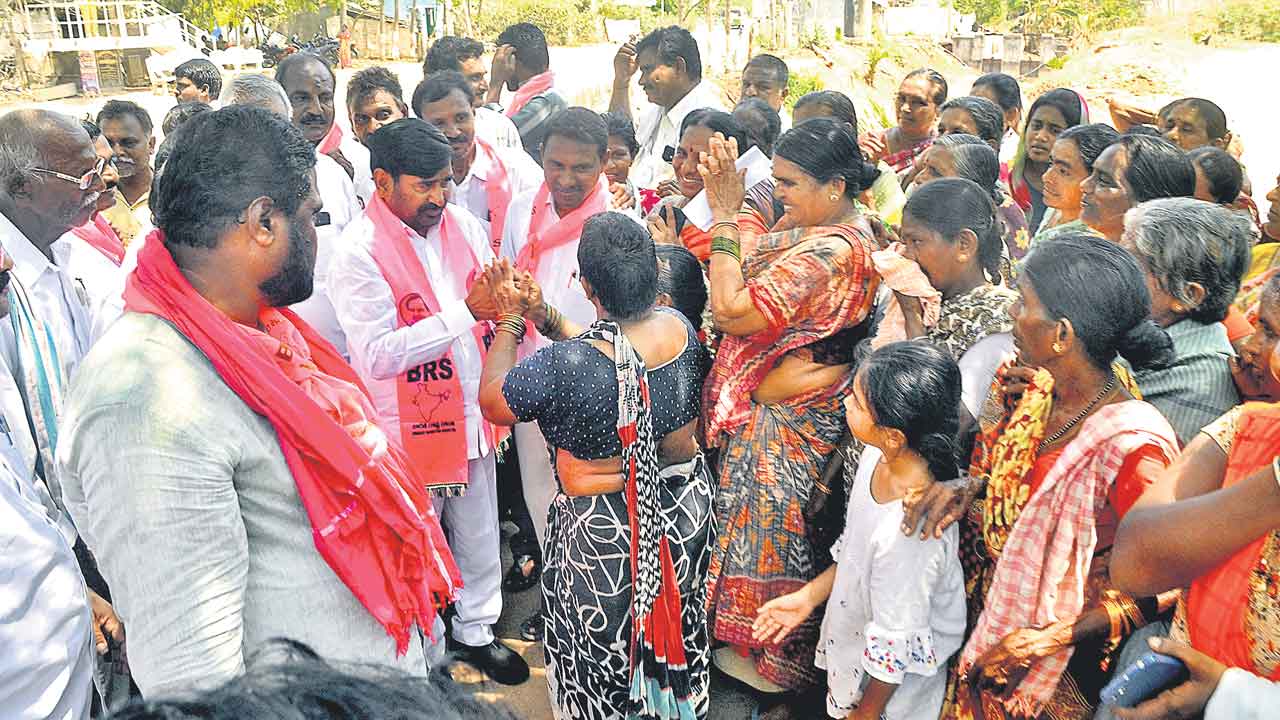 నోటికాడి బుక్కను పారేసుకున్నం