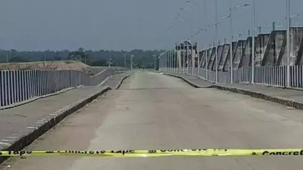 జూన్‌ 10లోగా మేడిగడ్డ పనులు నిర్వహించాలి