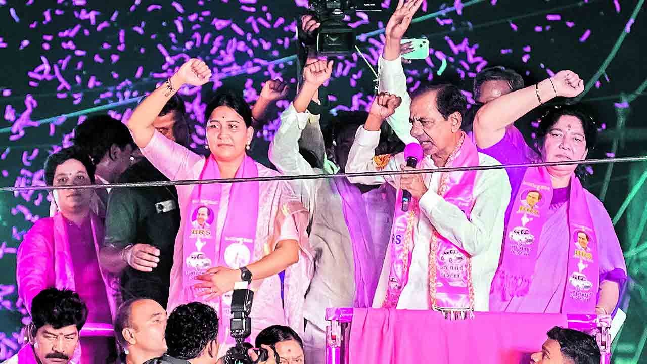 మానుకోట జిల్లా ఉండాలా ? వద్దా ?