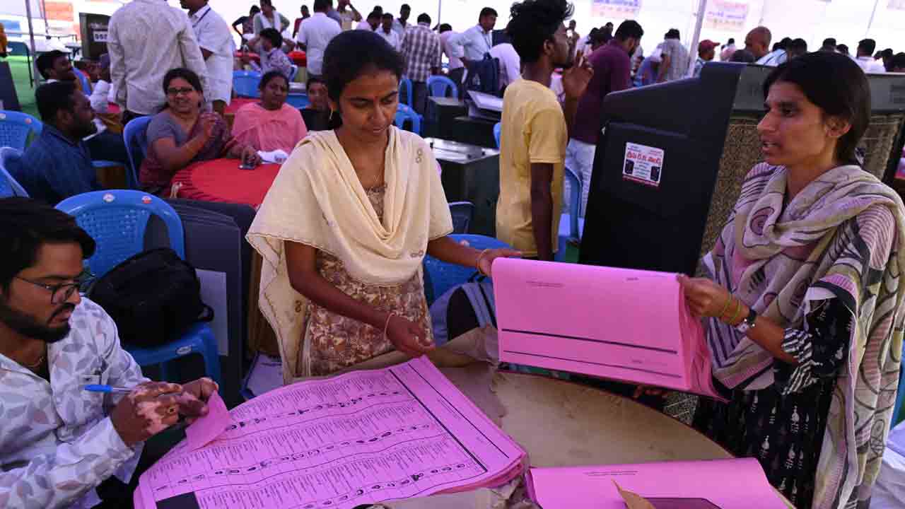 పట్టభద్రులూ.. జాగ్రత్తగా ఓటెయ్యండి!