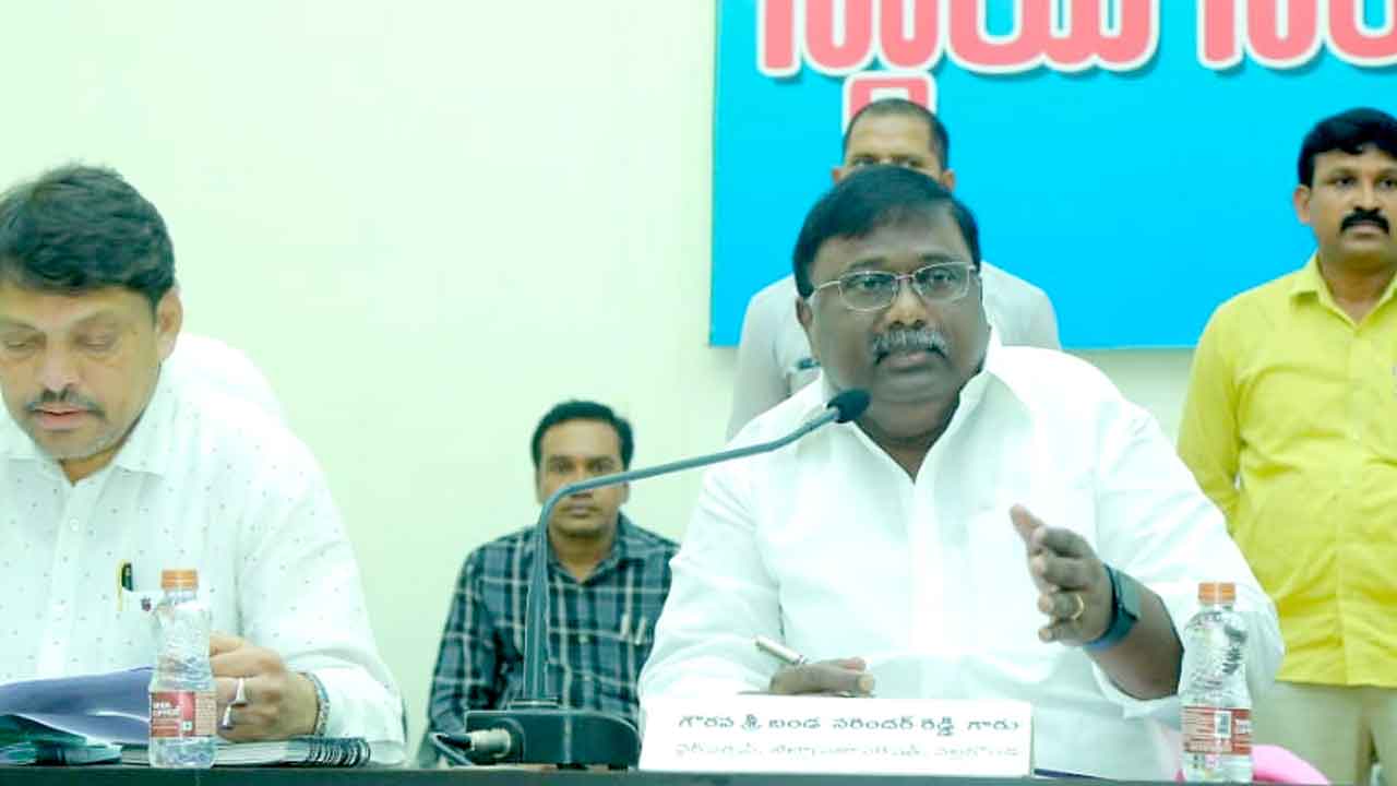 ప్రజా సమస్యల పరిష్కారంలో నిర్లక్ష్యం తగదు