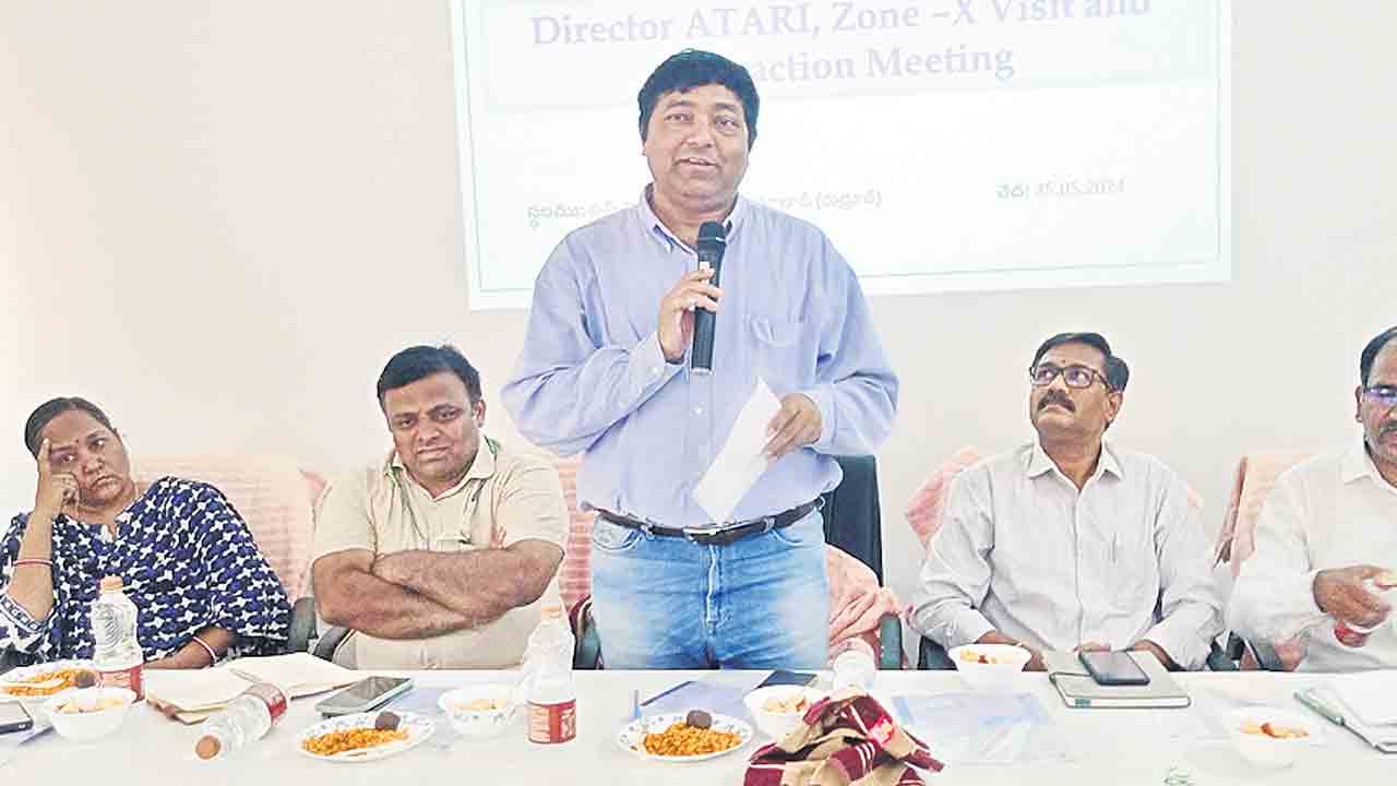 నూతన పద్ధతులపై దృష్టిపెట్టాలి