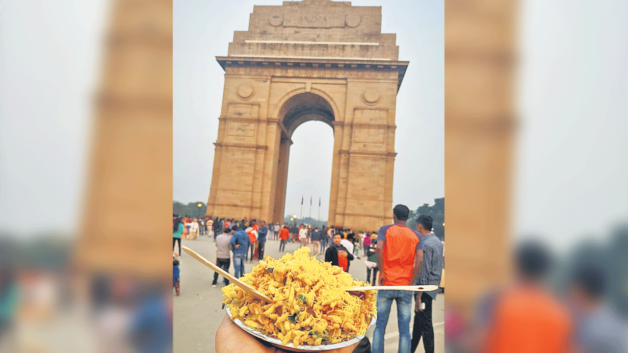 Delhi | అయినను తినబోవలె హస్తినకు..