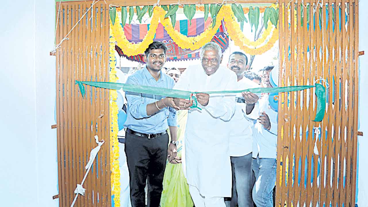 నీరుగారిన రీడింగ్‌ కల్చర్‌