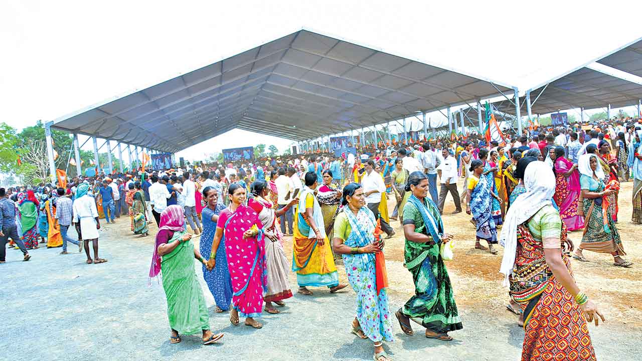 తెలంగాణ సొమ్ము ఢిల్లీకి