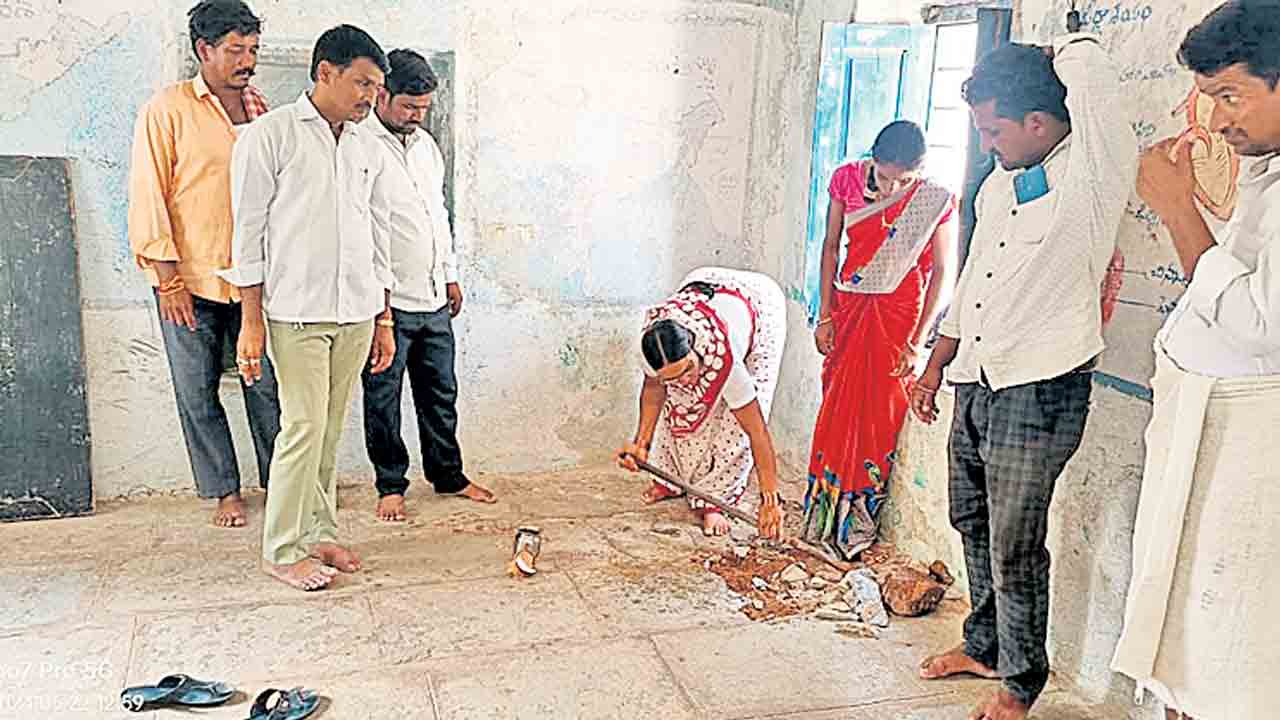పాఠశాలల్లో వేగంగా పనులు