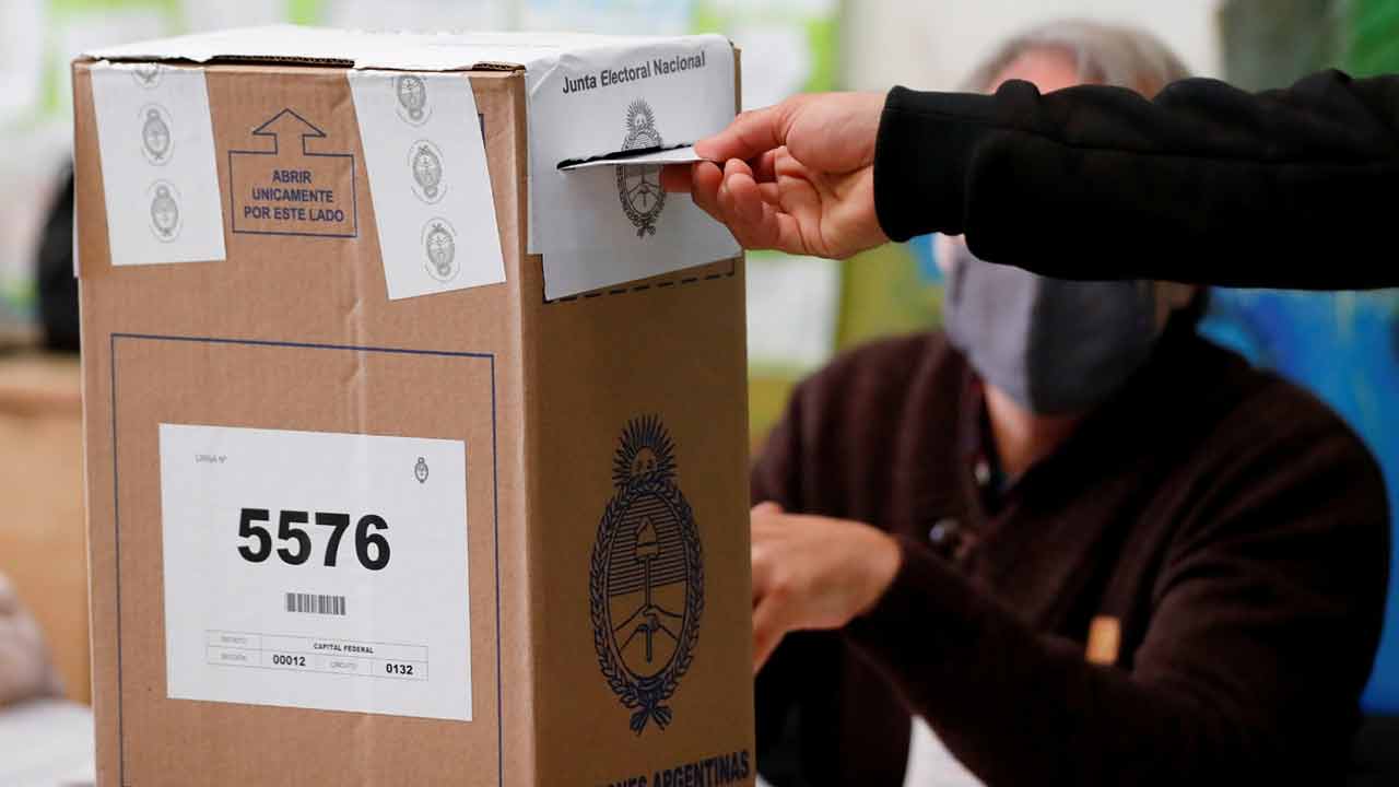 Voting Mandatory | అర్జెంటీనాలో 112 ఏళ్లుగా తప్పనిసరి ఓటింగ్‌ నిబంధన.. కానీ..