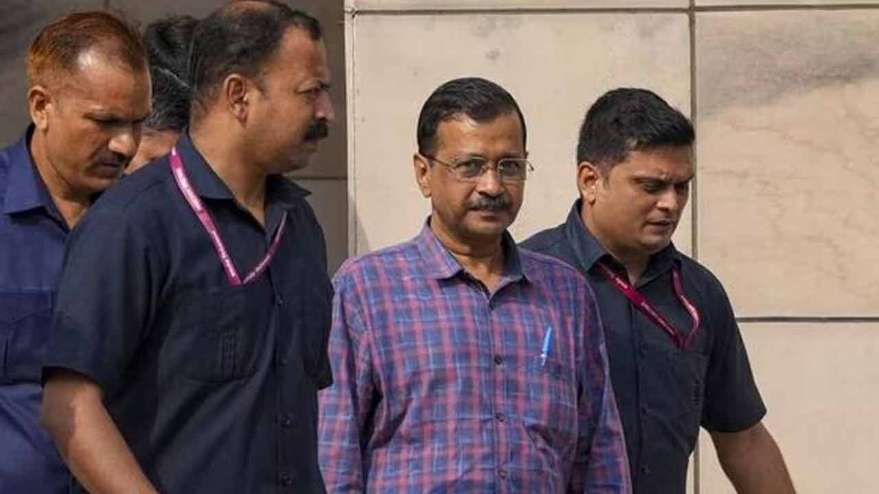 Arvind Kejriwal | నిందితుల జాబితాలో తొలిసారి పార్టీ పేరు.. మద్యం పాలసీ కేసులో ఆప్‌ను చేర్చిన   ఈడీ