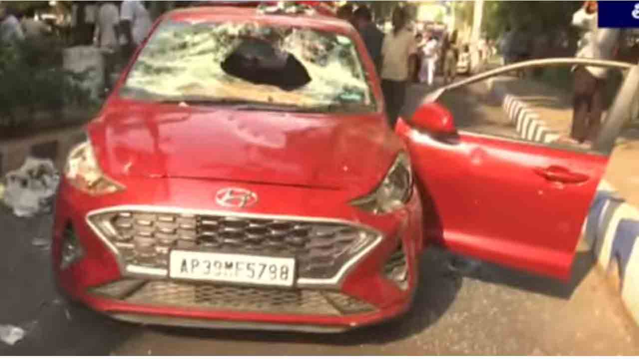 Firing | తిరుపతిలో టీడీపీ అభ్యర్థిపై దాడి.. గాల్లోకి కాల్పులు జరిపిన గన్‌మెన్‌