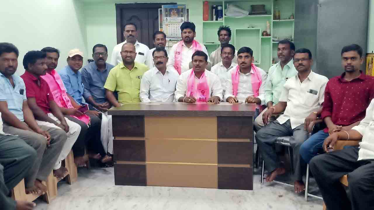 పట్టభద్రులూ ఆలోచించి ఓటెయ్యండి