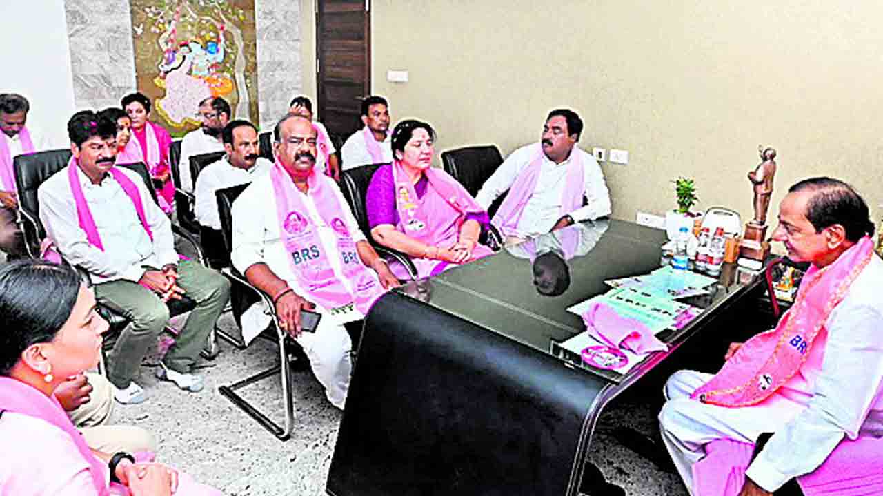 కవితను భారీ మెజార్టీతో గెలిపించాలి