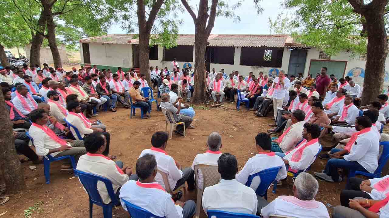 ఎమ్మెల్సీగా రాకేశ్‌రెడ్డిని గెలిపించుకోవాలి