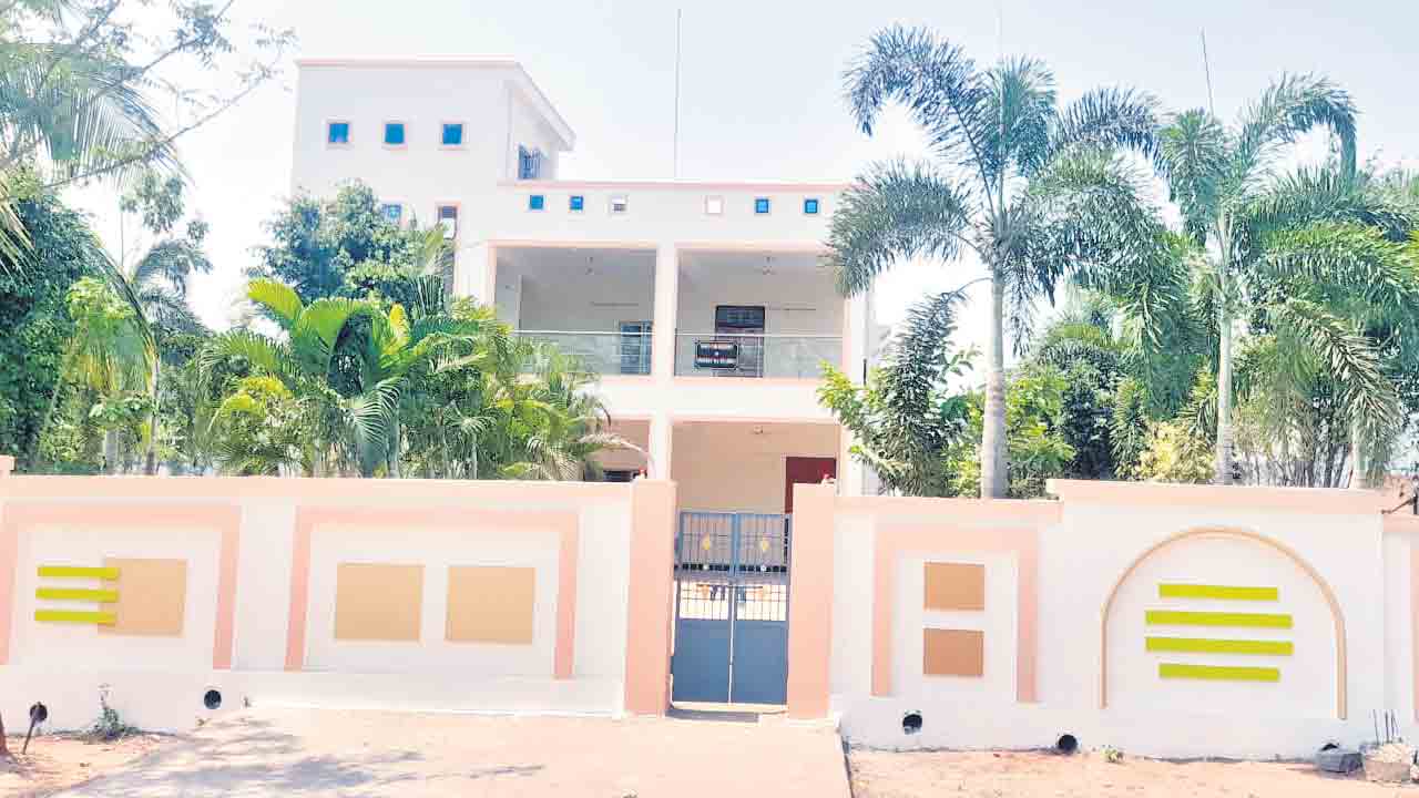 అప్పుడు వాస్తు.. ఇప్పుడు ముహూర్తం!