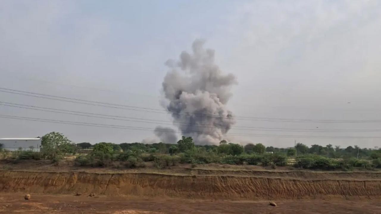 Blast in Factory | ఛత్తీస్‌గఢ్‌లో ఘోరం.. గన్‌పౌడర్‌ ఫ్యాక్టరీలో పేలుడు.. 17 మంది దుర్మరణం