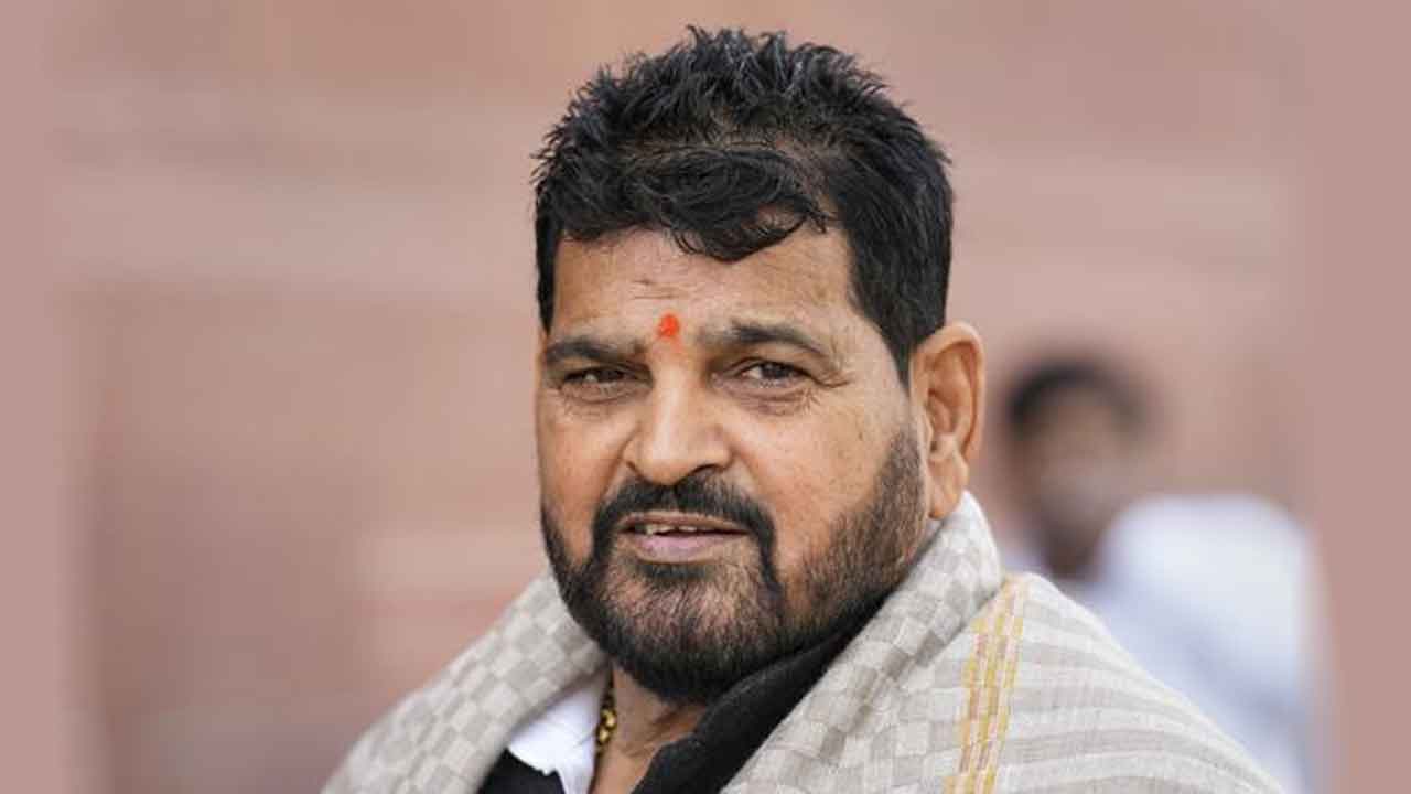 Brij Bhushan | బ్రిజ్ భూషణ్‌కు షాక్‌.. లైంగిక వేధింపులపై అభియోగాల నమోదుకు కోర్టు ఆదేశం