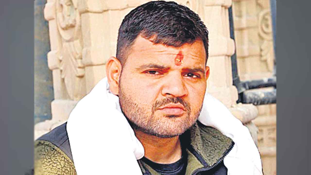 బ్రిజ్‌ భూషణ్‌ కుమారుడికి బీజేపీ టికెట్‌