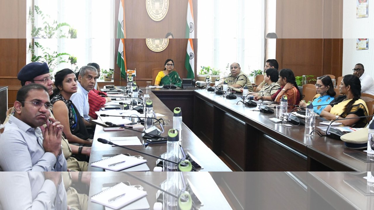 CS Shanti Kumari | వైభవంగా తెలంగాణ అవతరణ దినోత్సవ వేడుకలు : సీఎస్‌ శాంతికుమారి