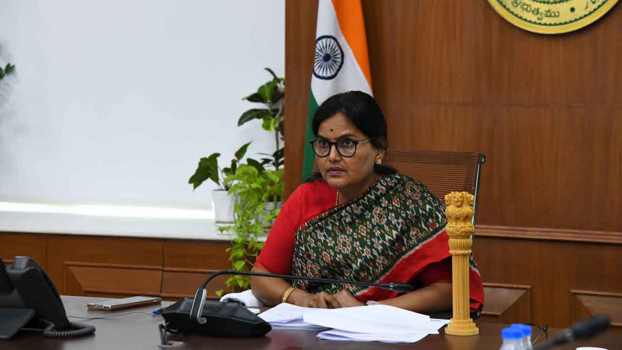 ఎల్లుండి జిల్లాల్లో జాతీయ పతాకావిష్కరణ