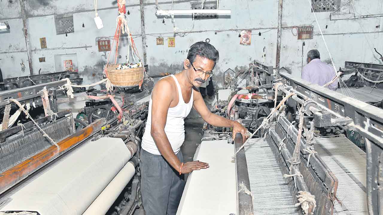 నేతన్నలపై చిన్నచూపేలా..?