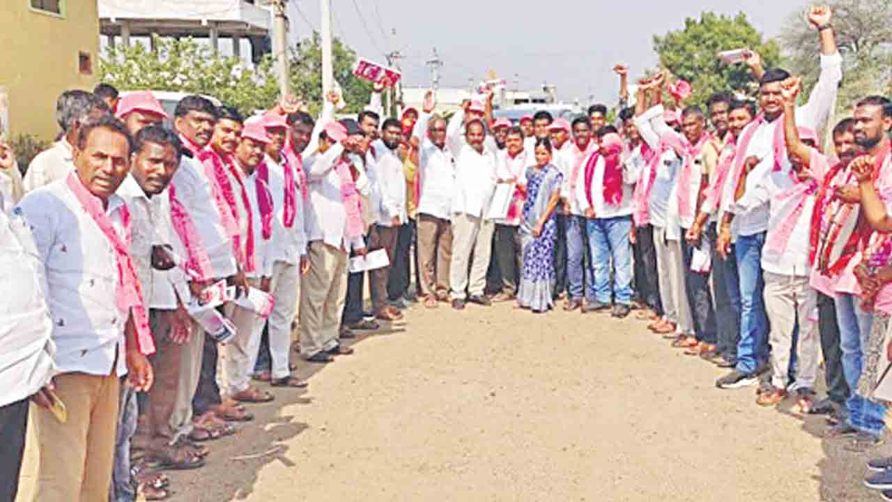 హామీల అమలులో కాంగ్రెస్‌ విఫలం