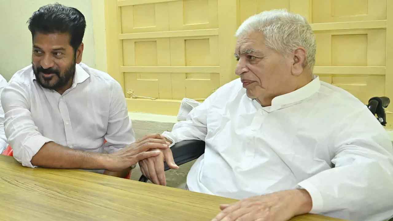 చుక్కా రామయ్యకు ఆహ్వానం