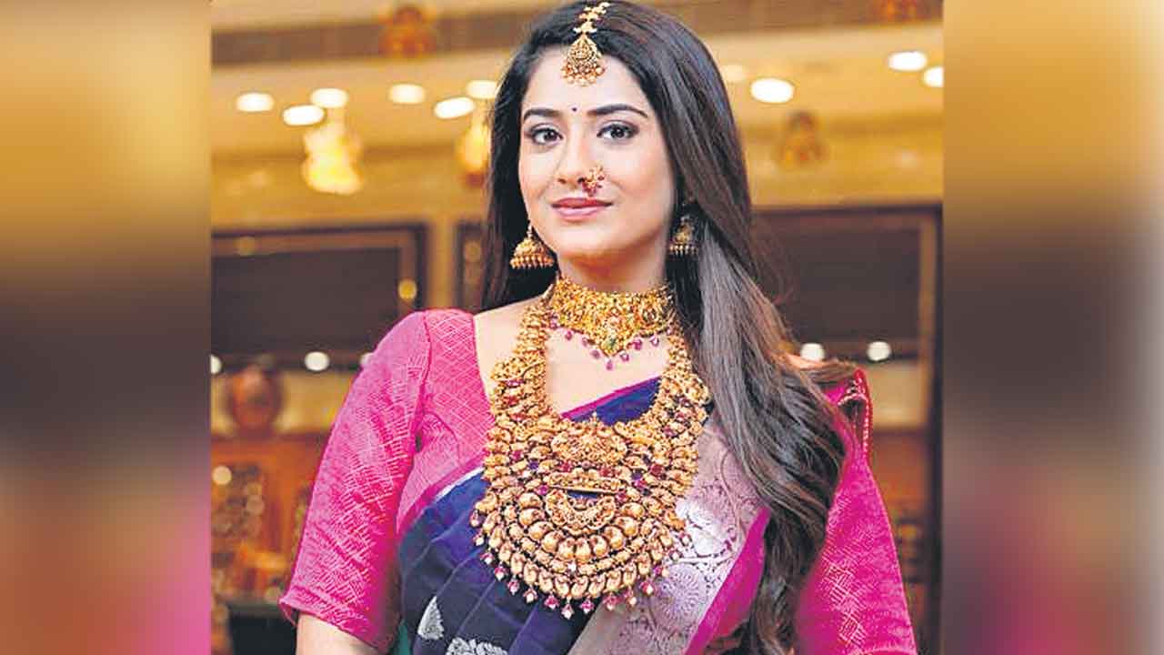 సీఎమ్మార్‌లో అక్షయ తృతీయ వేడుకలు